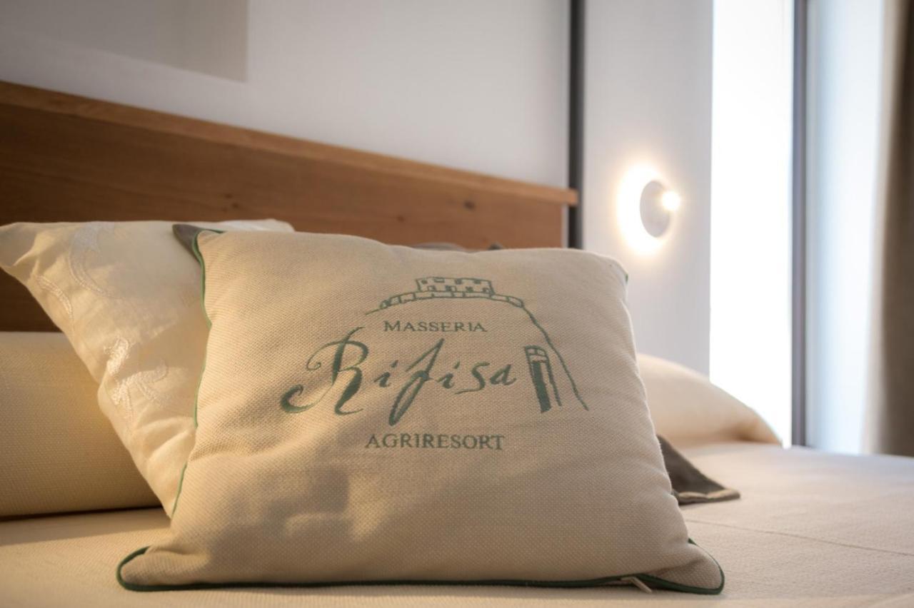 Masseria Rifisa Agriresort Caprarica di Lecce Dış mekan fotoğraf