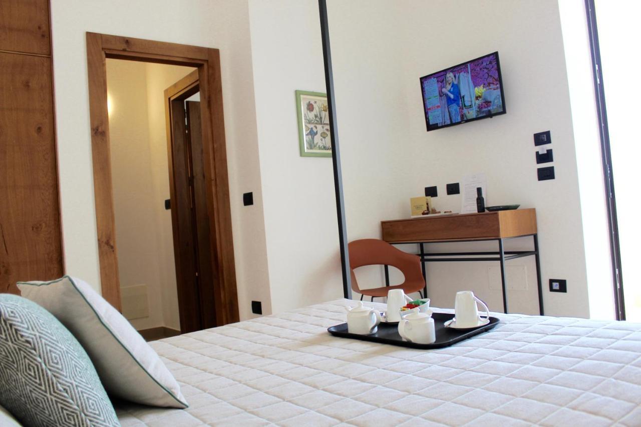 Masseria Rifisa Agriresort Caprarica di Lecce Dış mekan fotoğraf