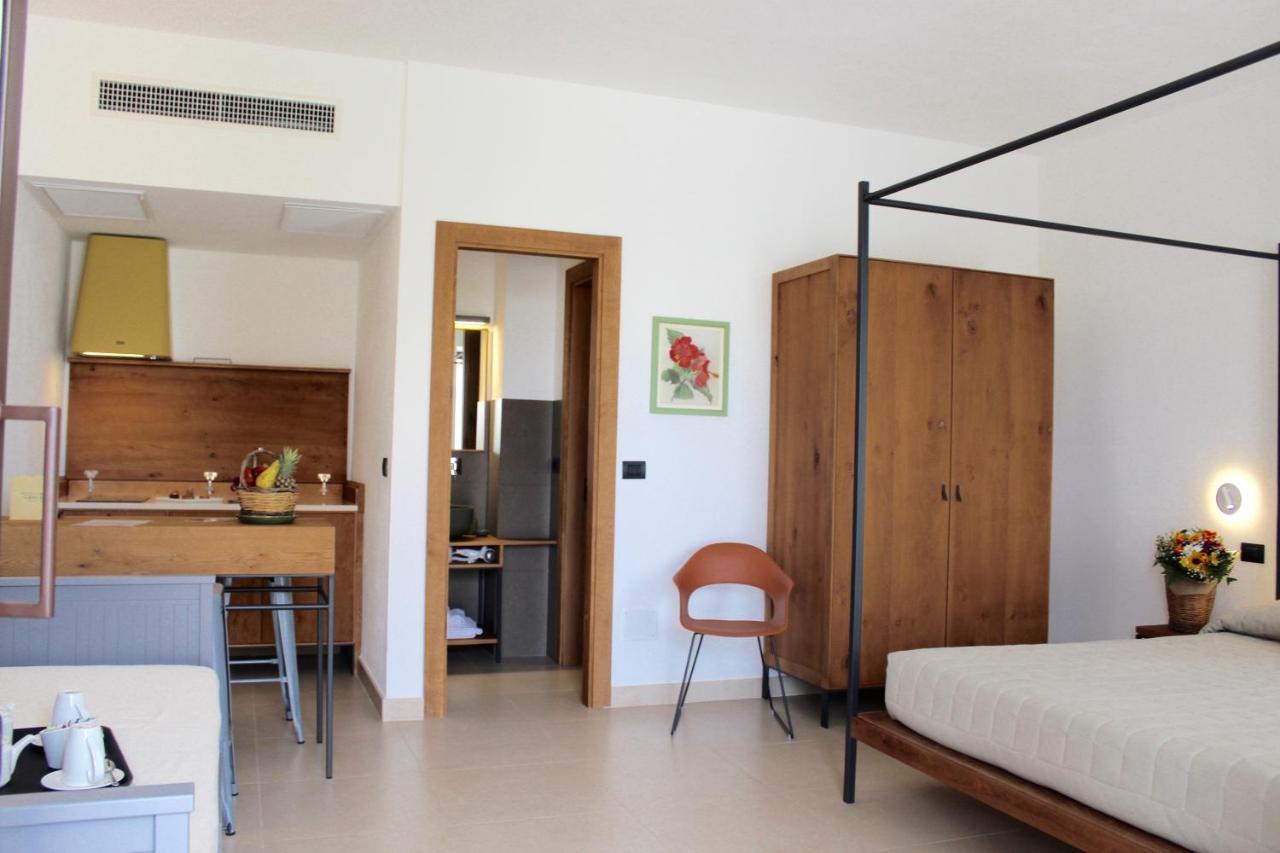 Masseria Rifisa Agriresort Caprarica di Lecce Dış mekan fotoğraf